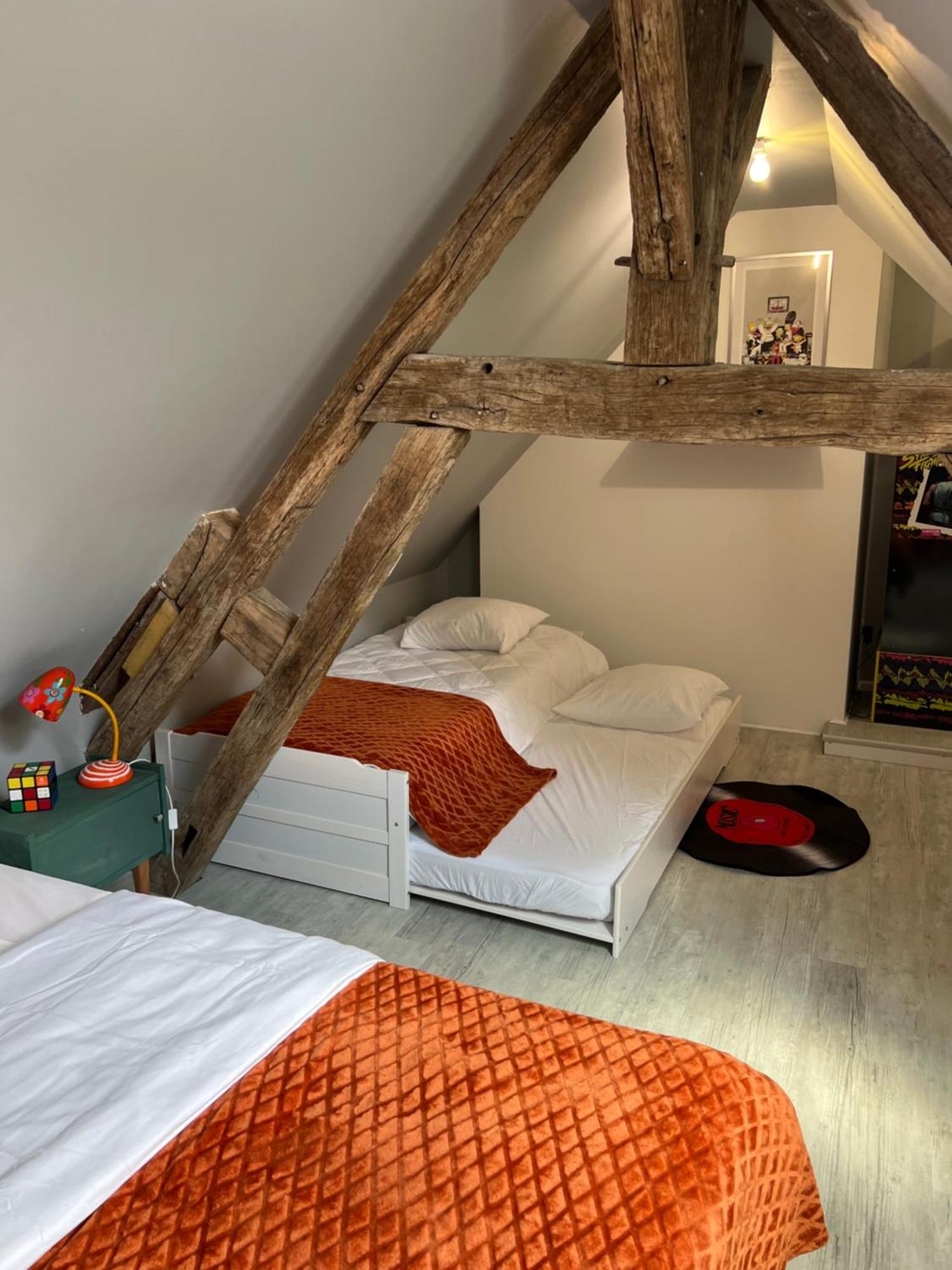 Le Campagnard Vintage Bourguignon Villa Saint-Privé Eksteriør bilde
